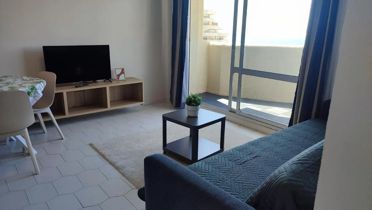 Homeforguest Beautiful Apartment With Sea Views In Benal Beach, Benalmádena 0*,  Espagne